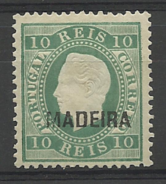 1223.jpg -     Lote:    1223            Madeira       Descrição:         1879/80 &mdash; D. Luís I. Fita Direita. Selos do Continente com sobrecarga MADEIRA. CE27, 10 reis verde azul, denteado 12 &frac12;. Valor de catálogo &euro; 250,00.        **       Valor Base:     &euro; 20,00     Valor Venda:     &euro; 20,00     