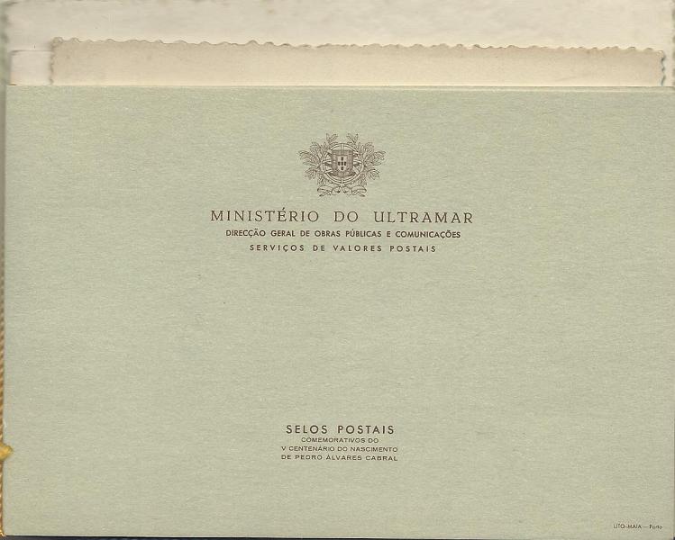 1236.jpg -     Lote:    1236            Ultramar       Descrição:         Ultramar. Séries comuns. 1960/1969 &mdash; 5.º Centenário do Nascimento da Morte do Infante D. Henrique + 5.º Centenário do Nascimento de Pedro Álvares Cabral + Cinquentenário das Aparições de Fátima + 5.º Centenário do Nascimento de D. Manuel I. Lote de 4 cadernetas editadas pelo Ministério do Ultramar.        CRT       Valor Base:     &euro; 10,00     Valor Venda:     &euro; 22,00     