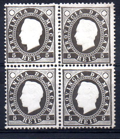 1384.jpg -     Lote:    1384            Macau       Descrição:         1887 &mdash; D. Luís I. Fita direita. CE32, 5 reis preto, denteado 12 &frac12;. MB. Quadra. Valor de catálogo &euro; 68,00.        ***       Valor Base:     &euro; 30,00     Valor Venda:     &euro; 44,00     