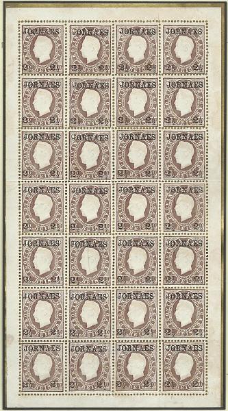 1391.jpg -     Lote:    1391            Macau       Descrição:         1892/93 &mdash; D. Luís I. Fita direita. Com sobretaxa. CE43, 2 &frac12; reis s/ 40 reis castanho, denteado 12 &frac12;. Emitidos sem goma. Folha completa de 28 selos. Valor de catálogo &euro; 229,60.        *       Valor Base:     &euro; 120,00     Valor Venda:     &euro; 130,00     