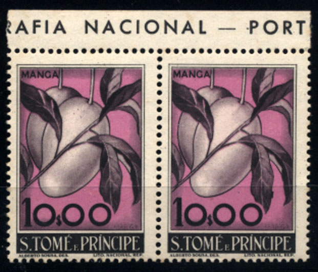 1494.jpg -     Lote:    1494            S. Tomé e Príncipe       Descrição:         1948 &mdash; Frutos de S. Tomé e Príncipe. CE345, 10$00 preto e lilás. Par horizontal, bordo de folha. Valor de catálogo &euro; 124,00.        ***       Valor Base:     &euro; 20,00     Valor Venda:     &euro; 20,00     