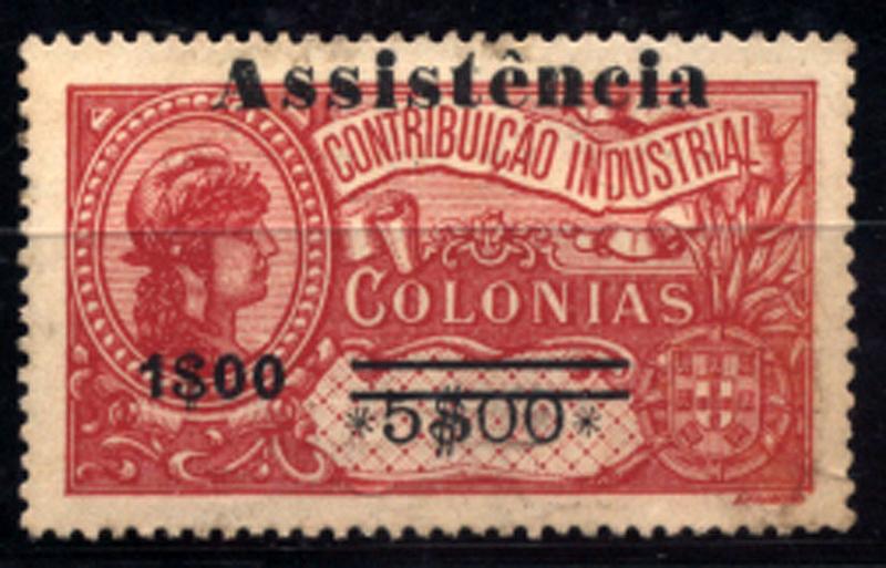 1499.jpg -     Lote:    1499            S. Tomé e Príncipe       Descrição:         1946 &mdash; Imposto Postal. ASSISTÊNCIA. Selos fiscais de África, com sobretaxa. CE IP7 1$00 s/ 5$00, tipo I. Sobrecarga ligeiramente deslocada. Valor de catálogo &euro; 34,00.        *       Valor Base:     &euro; 8,00     Valor Venda:     &euro; 14,00     