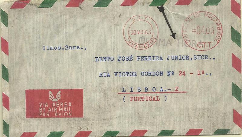 1694.jpg -     Lote:    1694            Moçambique       Descrição:         Marcofilia administrativa. Carimbos lineares de "ULTIMA HORA". Frente de sobrescrito circulado de Inhambane (30.08.63) para Lisboa com franquia mecânica de 4$00 a vermelho. Carimbo batido a violeta "ÚLTIMA HORA".        Carta       Valor Base:     &euro; 20,00     Valor Venda:     &euro; 20,00     