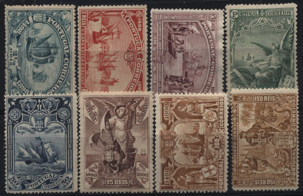 2362.jpg -     Lote:    2362      Lotes pelo Correio       Portugal       Descrição:         1898 &mdash; 4º Centenário do Descobrimento do Caminho Marítimo para a Índia. CE148/155. Série completa com charneira pesada. Valor de catálogo &euro; 303,00.        **       Valor Base:     &euro; 25,00     Valor Venda:     &euro; 25,00     