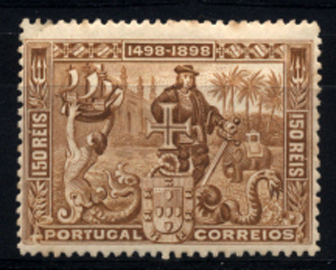 2364.jpg -     Lote:    2364      Lotes pelo Correio       Portugal       Descrição:         1898 &mdash; 4.º Centenário do Descobrimento do Caminho Marítimo para a Índia. CE155, 150 reis bistre. Selo com alguns ligeiros pontos de óxido no verso. Valor de catálogo &euro; 117,00.        **       Valor Base:     &euro; 8,00     Valor Venda:     &euro; 8,00     