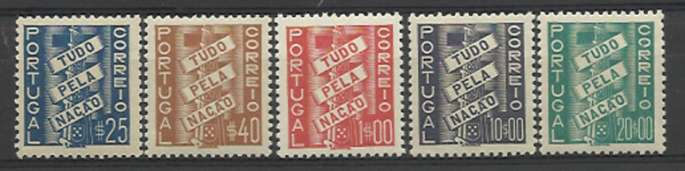 2392.jpg -     Lote:    2392      Lotes pelo Correio       Portugal       Descrição:         1935/41 &mdash; Tudo pela Nação. CE570/574. Série completa. Valor de catálogo &euro; 121,00.        **       Valor Base:     &euro; 15,00     Valor Venda:     &euro; 21,00     