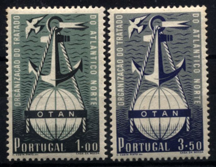 2407.jpg -     Lote:    2407      Lotes pelo Correio       Portugal       Descrição:         1952 &mdash; OTAN. CE749/750. Série completa. Valor de catálogo &euro; 618,00.        ***       Valor Base:     &euro; 45,00     Valor Venda:     Retirado     