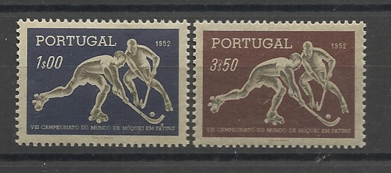 2408.jpg -     Lote:    2408      Lotes pelo Correio       Portugal       Descrição:         1952 &mdash; 8.º Campeonato do Mundo de Hóquei em Patins. CE751/52. Série completa. Valor de catálogo &euro; 25,00.        ***       Valor Base:     &euro; 5,00     Valor Venda:     &euro; 5,00     