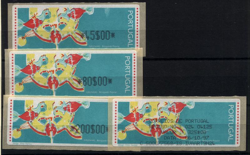 2437.jpg -     Lote:    2437      Lotes pelo Correio       Portugal       Descrição:         1995 - 1995 &mdash; Brinquedos Populares * Galinhas. Com pontos de leitura óptica. Máquina CROUZET. CE ETQ10. Série completa para o correio ordinário para o ano de 1997. Acompanha recibo da máquina.        ETQ       Valor Base:     &euro; 5,00     Valor Venda:     Retirado     
