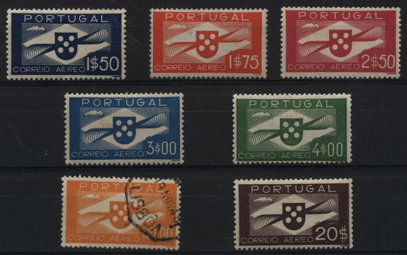 2450.jpg -     Lote:    2450      Lotes pelo Correio       Portugal       Descrição:         1936/41 &mdash; Hélice. CE CA 1/5 e 7e 9. Selo de 15$00 usado.        **/O       Valor Base:     &euro; 20,00     Valor Venda:     Retirado     