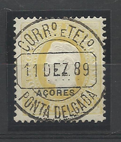2462.jpg -     Lote:    2462      Lotes pelo Correio       Açores       Descrição:         1882/84 &mdash; D. Luís I, fita direita. CE43, 150 reis amarelo, denteado 12 &frac12;, papel porcelana. Valor de catálogo &euro; 70,00.        O       Valor Base:     &euro; 10,00     Valor Venda:     &euro; 18,00     