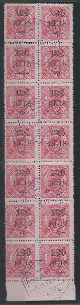 2526.jpg -     Lote:    2526      Lotes pelo Correio       Moçambique       Descrição:         1915/20 &mdash; D. Carlos I com sobrecarga REPUBLICA local. CE175, 130 s/ 150 reis carmim s/ rosa, denteado 12 &frac12;. Bloco vertical 14 selos (meia folha). Valor de catálogo &euro; 26,60.        O       Valor Base:     &euro; 5,00     Valor Venda:     Retirado     