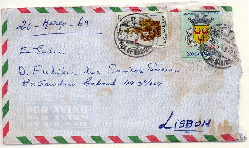 2623.jpg -     Lote:    2623      Lotes pelo Correio       Moçambique       Descrição:         Carimbos circulares datados. Sobrescrito circulado de Vila Manica (22.03.69) para Lisboa com selos CE439 e 504. Carimbo batido a preto "VILA MANICA".        Carta       Valor Base:     &euro; 8,00     Valor Venda:     Retirado     