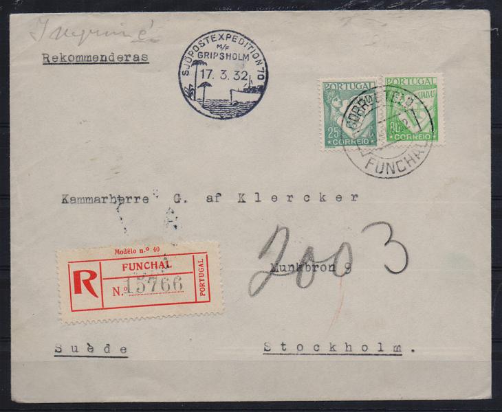 0611.jpg -     Lote:    611            Correio marítimo       Descrição:         Correio marítimo. 1931 — Lusíadas. Correio de bordo. Sobrescrito lançado a bordo do Paquete "GRIPSHOLM" da "Swedish American Liner" com selos de 25c e 80c, CE5519 e 524, circulado registado do Funchal (18.03.32) para a Suécia, com trânsito por Lisboa (23.02.32). Carimbo de bordo do paquete batido a preto "SJOPOSTEXPEDITION 70 / M/F GRIPSHOLM / 17.3.32" MB e R.         Carta       Valor Base:     € 50,00     Valor Venda:     Retirado     