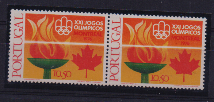 0807.jpg -     Lote:    807            Portugal       Descrição:         1976 — Jogos Olímpicos * Montreal. CE1291, 10$50. Par horizontal com traço parasita.         ***       Valor Base:     € 12,00     Valor Venda:     € 26,00       