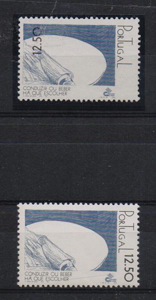 0817.jpg -     Lote:    817            Portugal       Descrição:         1978 — Segurança Rodoviária. CE1389, 12$50. Selo com taxa invertida (lado esquerdo), Acompanha selo normal para comparação.         ***       Valor Base:     € 20,00     Valor Venda:     € 36,00       