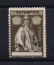 0859.jpg -     Lote:    859            Índia       Descrição:         1914 — Ceres. CE153, ¼ C séoia, denteado 15x14, papel porcelana. Selo com a impressão invertida do valor e da legenda.         **       Valor Base:     € 6,00     Valor Venda:     € 8,00       