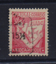 0877.jpg -     Lote:    877            Moçambique       Descrição:         1933 — Lusíadas. CE282, 85C carmim. Selo sem impressão do valor a preto. B e MR.         O       Valor Base:     € 15,00     Valor Venda:     Retirado     