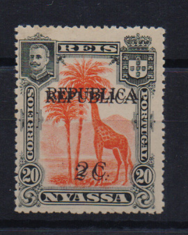 0893.jpg -     Lote:    893            Companhia do Niassa       Descrição:         1918 — D. Carlos I, com sobretaxa e sobrecarga REPUBLICA local. CE69, 2C s/ 20 reis. Selo com dupla sobrecarga e sobretaxa.         **       Valor Base:     € 15,00     Valor Venda:     € 42,00       