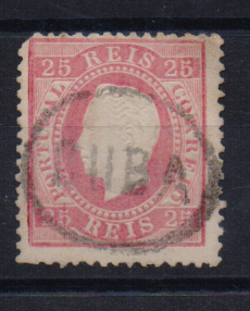 0926.jpg -     Lote:    926            Portugal       Descrição:         Carimbos nominativos. 1870/76 &mdash; D. Luís I, fita direita. CE40, 25 reis carmim, denteado 12 &frac12;. Obliterado com carimbo batido a preto "CUBA". Selo com dente curto.         O       Valor Base:     &euro; 12,00     Valor Venda:     Retirado     
