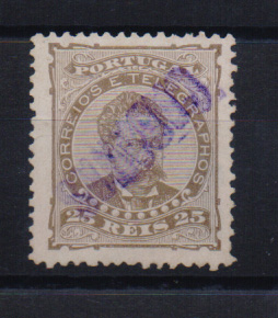 0977.jpg -     Lote:    977            Portugal       Descrição:         Carimbos nominativos. 1882/83 &mdash; D. Luís. De frente. CE57, 25 reis castanho obliterado com carimbo batido a preto "CABANAS".         O       Valor Base:     &euro; 20,00     Valor Venda:     Retirado     