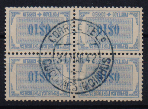 0994.jpg -     Lote:    994            Portugal       Descrição:         Carimbos circulares datados. 1932/33 &mdash; Porteado, tipo Etiqueta. CE46, 0$10. Quadra obliterada com carimbo batido a preto "CUCUJÃES &mdash; MOINHOS".         O       Valor Base:     &euro; 10,00     Valor Venda:     Retirado     
