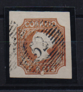 1109.jpg -     Lote:    1109            Portugal       Descrição:         1853 &mdash; D. Maria II. CE1, 5 reis castanho avermelhado, cunho I, com margens excepcionais, obliterado com carimbo numérico da 1.ª reforma de 20 barras "52 &mdash; PORTO". Valor de catálogo &euro; 1.600,00.         O       Valor Base:     &euro; 300,00     Valor Venda:     &euro; 300,00       