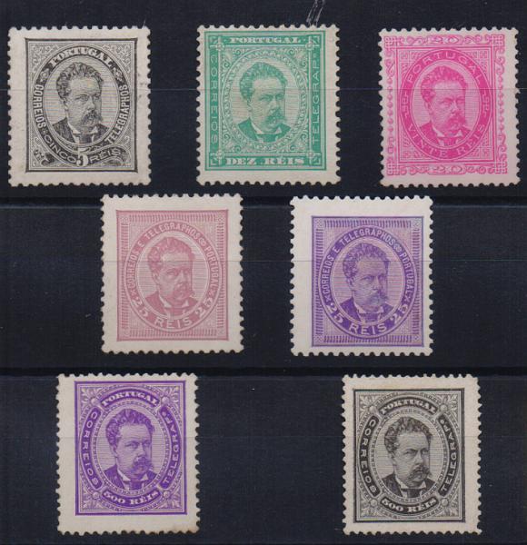 1190.jpg -     Lote:    1190            Portugal       Descrição:         1884/87 &mdash; D. Luís I, de frente. Novos valores. CE60/65. Série completa. Selos de 500 reis violeta em denteado 12 &frac12; e de 500 reis preto em denteado 13 &frac12;, sem goma e com um dente curto.         ***/*       Valor Base:     &euro; 100,00     Valor Venda:     Retirado     