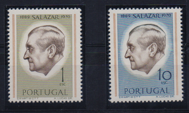 1349.jpg -     Lote:    1349            Portugal       Descrição:         1971 &mdash; Presidente Salazar. CE1106/7. Série completa em denteado 12. Valor de catálogo &euro; 222,00.         ***       Valor Base:     &euro; 22,00     Valor Venda:     &euro; 24,00       