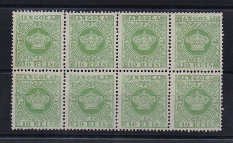 1460.jpg -     Lote:    1460            Angola       Descrição:         1881/85 &mdash; Tipo Coroa. CE10, 10 reis verde, denteado 12 &frac12;. Bloco de 8 selos. Valor de catálogo &euro; 480,00.         *       Valor Base:     &euro; 20,00     Valor Venda:     &euro; 38,00       
