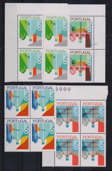 2336.jpg -     Lote:    2336      Lotes pelo Correio       Portugal       Descrição:         1976 &mdash; Alfabetização. CE1292/95. Série completa em denteado 12 e em quadras. Valor de catálogo &euro; 22,00.         ***       Valor Base:     &euro; 4,00     Valor Venda:     &euro; 4,00       