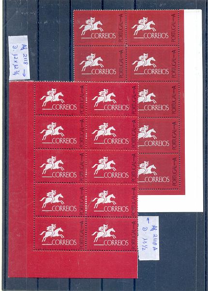 2348.jpg -     Lote:    2348      Lotes pelo Correio       Portugal       Descrição:         1993-1999 &mdash; Selo sem Taxa &mdash; Emissão Base, série A. CE 2118/2118 A. Um bloco de 10 selos ( 2 x 5 ) de cada selo. Denteados 12 x 12 Ÿ e 13 &frac12; , respectivamente. Valor de catálogo &euro; 50,00         ***       Valor Base:     &euro; 5,00     Valor Venda:     &euro; 9,00       