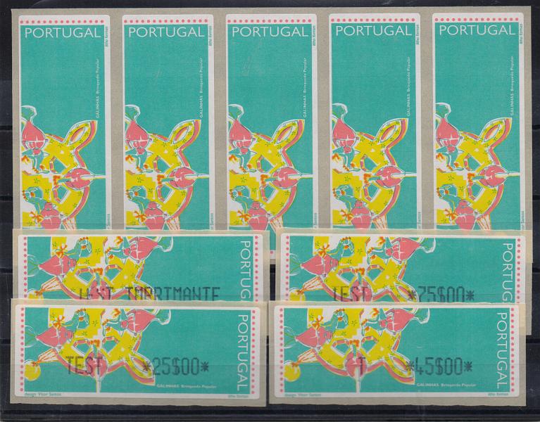 2363.jpg -     Lote:    2363      Lotes pelo Correio       Portugal       Descrição:         1995 &mdash; Galinhas. Lithoformas" CE ETQ 1'0A. Tira de cinco + 4 etiquetas fr taxa diferentes.         ETQ       Valor Base:     &euro; 8,00     Valor Venda:     Retirado     