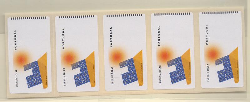 2415.jpg -     Lote:    2415      Lotes pelo Correio       Portugal       Descrição:         2006 &mdash; Energias Alternativas. CE ETQ35. Tira de 5 etiquetas sem impressão da taxa.         ETQ       Valor Base:     &euro; 6,00     Valor Venda:     Retirado     