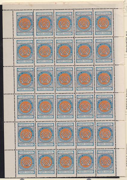 2491.jpg -     Lote:    2491      Lotes pelo Correio       Portugal       Descrição:         1902 &mdash; Porte Franco. União dos Atiradores Civis Portugueses. CE UACP4, azul e laranja. Folha completa, sem a margem inferior. Valor de catálogo &euro; 90,00.         *       Valor Base:     &euro; 8,00     Valor Venda:     &euro; 11,00       