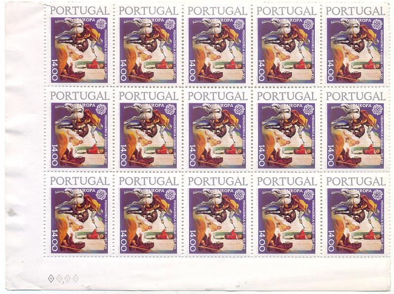 2500.jpg -     Lote:    2500      Lotes pelo Correio       Portugal       Descrição:         1979 &mdash; Europa CEPT &mdash; História do Correio &mdash; Lote constituído por 59 selos da taxa de 14$00, CE1423, sem fósforo, em blocos de 3x5, 2x(2x5), 2x(3x3) e 2x3. Valor de catálogo &euro;76,00.         ***       Valor Base:     &euro; 9,00     Valor Venda:     Retirado     