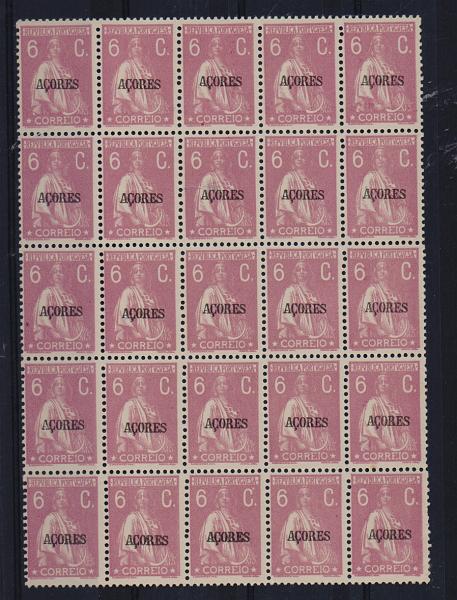 2503.jpg -     Lote:    2503      Lotes pelo Correio       Açores       Descrição:         1918/21 &mdash; Ceres. Selos do Continente com sobrecarga "AÇORES". CE171, 6C rosa, denteado 12x11 &frac12;. Bloco com 25 selos. Valor de catálogo &euro; 30,00.         ***       Valor Base:     &euro; 5,00     Valor Venda:     &euro; 5,00       