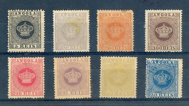 2516.jpg -     Lote:    2516      Lotes pelo Correio       Angola       Descrição:         1870/77 &mdash; Angola. Tipo Coroa. P. fino/médio, CE1, 7, 8, 9. + 1881/85 &mdash; Tipo Coroa. Novas cores. Lote composto por 4 selos CE 11/14. Alguns selos com defeitos. Valor de catálogo &euro; 60,00         **/O       Valor Base:     &euro; 8,00     Valor Venda:     Retirado     