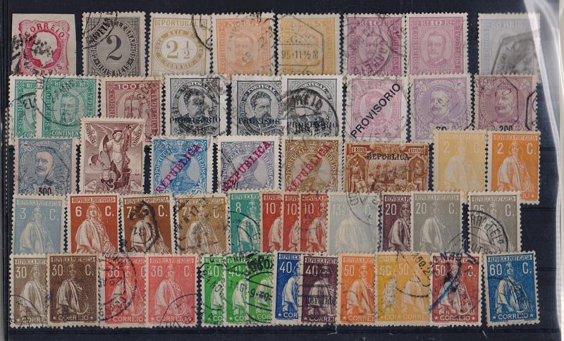 2774.jpg -     Lote:    2774      Lotes pelo Correio              Descrição:         Portugal. Lote com dezenas de selos usados. Lote a ver.         Lote       Valor Base:     &euro; 10,00     Valor Venda:     &euro; 12,00       