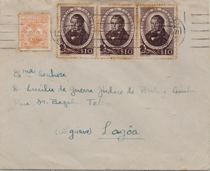 0529.jpg -     Lote:    529                   Descrição:         1934/45 &mdash; Selos de recurso. Porteado do Imposto postal * Padrões da Grade Guerra. Sobrescrito circulado de Lisboa (12.12.41) para Lagoa (13.12.41) com 3 selos de $10 CE640 + selo de recurso de 20c CE POR IP1. Carimbo de chegada a Lagoa tipo numérico volante n.º "18".        Carta       Valor Base:     &euro; 25,00     Valor Venda:     &euro;      