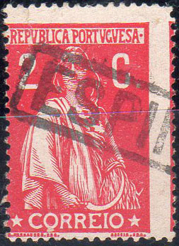0671.jpg -     Lote:    671                   Descrição:         Correio ferroviário. Carimbos nominativos. 1912 &mdash; Ceres. CE210, 2C carmim, papel porcelana, denteado 15x14, obliterado com carimbo batido a preto "ESPINHO".        O       Valor Base:     &euro; 15,00     Valor Venda:     &euro;      