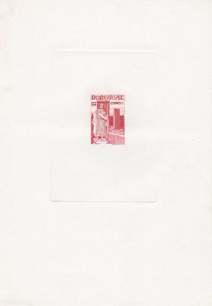 0810.jpg -     Lote:    810                   Descrição:         1940 &mdash; Centenários da Fundação e da Restauração de Portugal. Prova de luxo e do cunho medindo 232x160mm, para o selo de 1$75 CE598, em papel porcelana e na cor vermelho-castanho, sem abertura do valor no cunho. MB e MR.        PRV       Valor Base:     &euro; 20,00     Valor Venda:     &euro;      