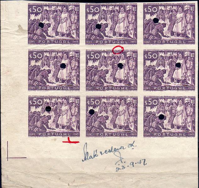 0814.jpg -     Lote:    814                   Descrição:         1947 &mdash; 8.º Centenário da Tomada de Lisboa aos Mouros. CE687, $50 violeta. Bloco com 9 provas de chapa não denteada, na cor aprovada, com correções a efetuar e inscrição manuscrita "Platé & coleur ok / 23.09.47"        PRV       Valor Base:     &euro; 20,00     Valor Venda:     &euro;      