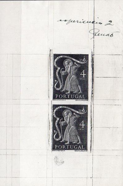 0831.jpg -     Lote:    831                   Descrição:         1950 &mdash; 4.º Centenário da Morte de S. João de Deus. CE728. Prova de artista. Duas gravuras do selo de 4$00 em preto com inscrição manuscrita "experiência 2" e assinatura do autor.        PRV       Valor Base:     &euro; 25,00     Valor Venda:     &euro;      