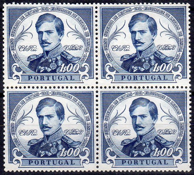 0851.jpg -     Lote:    851                   Descrição:         1961 &mdash; 1.º Centenário da Fundação da Faculdade de Letras da Universidade de Lisboa. CE874, 1$00. Quadra de provas de cor em azul, denteadas, sem goma. Cor não aprovada. MB e MR.        PRV       Valor Base:     &euro; 20,00     Valor Venda:     &euro;      