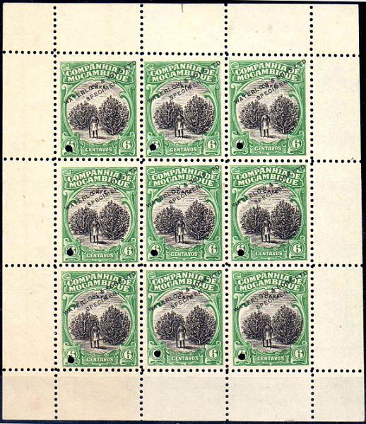 0909.jpg -     Lote:    909                   Descrição:         1918 &mdash; Motivos locais. CE145,6 c. Folha de apresentação com nove provas em verde e preto, com furo de segurança de sobrecarga "WATERLOW & SONS; LTD / SPECIMEN.        PRV       Valor Base:     &euro; 35,00     Valor Venda:     &euro;      