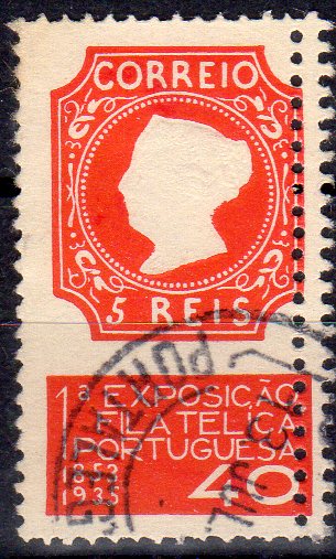0956.jpg -     Lote:    956                   Descrição:         1935 &mdash; 1.ª Exposição Filatélica Portuguesa. CE564, 40C vermelho. Selo com denteado deslocado (duplo na margem direita). Raro.        O       Valor Base:     &euro; 12,00     Valor Venda:     &euro;      