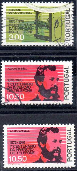 0968.jpg -     Lote:    968                   Descrição:         1976 &mdash; Centenário do telefone. CE1277, 3$00 com impressão defeituosa e CE1278, 10$50 em vermelho escuro.        O       Valor Base:     &euro; 6,00     Valor Venda:     &euro;      