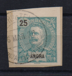 0990.jpg -     Lote:    990                   Descrição:         1897 &mdash; D. Carlos I Mouchon. CE18, 25 reis verde. Fragmento com selo não denteado.        FRG       Valor Base:     &euro; 12,00     Valor Venda:     &euro;      