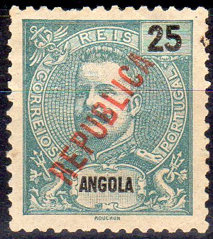 0995.jpg -     Lote:    995                   Descrição:         1914 &mdash; D. Carlos Mouchon. Selo de 25 reis azul, com sobrecarga REPUBLICA tipografada localmente a vermelho. Presume-se que a sobrecarga seja falsa.        *       Valor Base:     &euro; 10,00     Valor Venda:     &euro;      